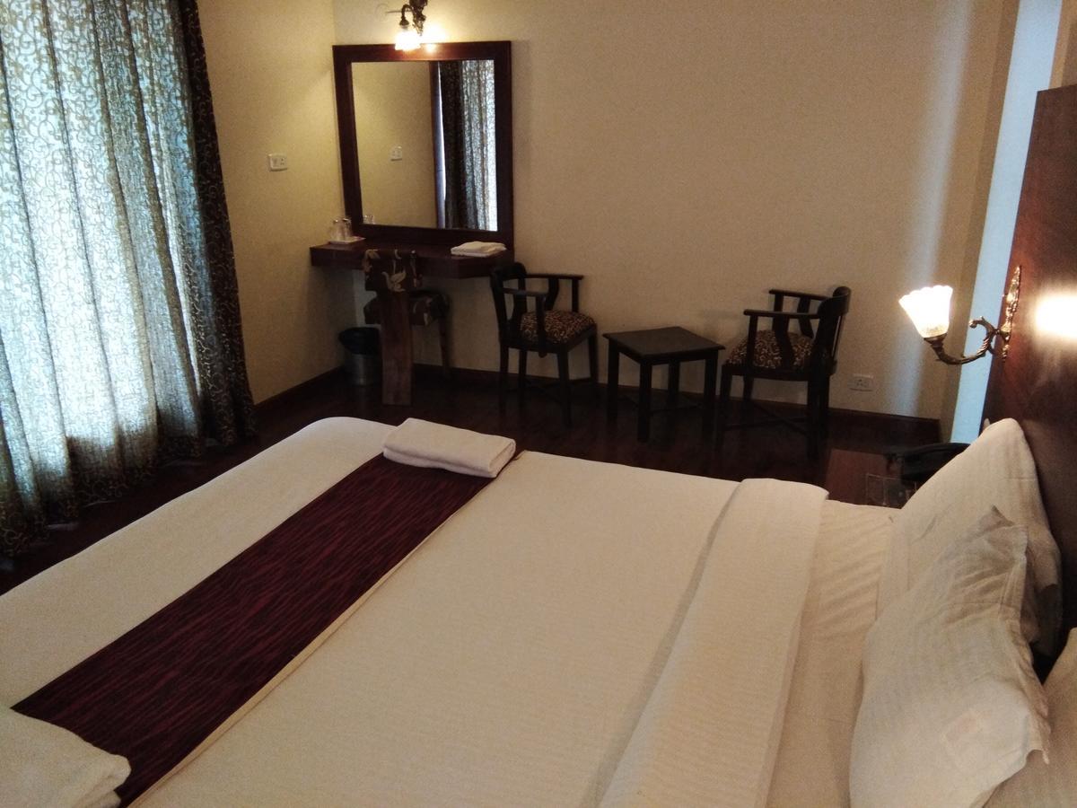 Berry Hills Resort Ooty Buitenkant foto