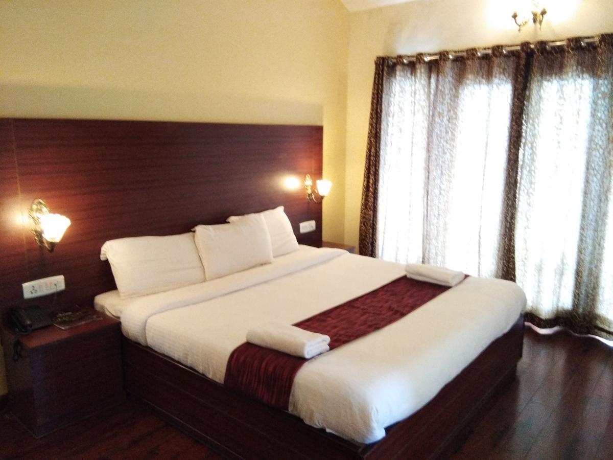 Berry Hills Resort Ooty Buitenkant foto