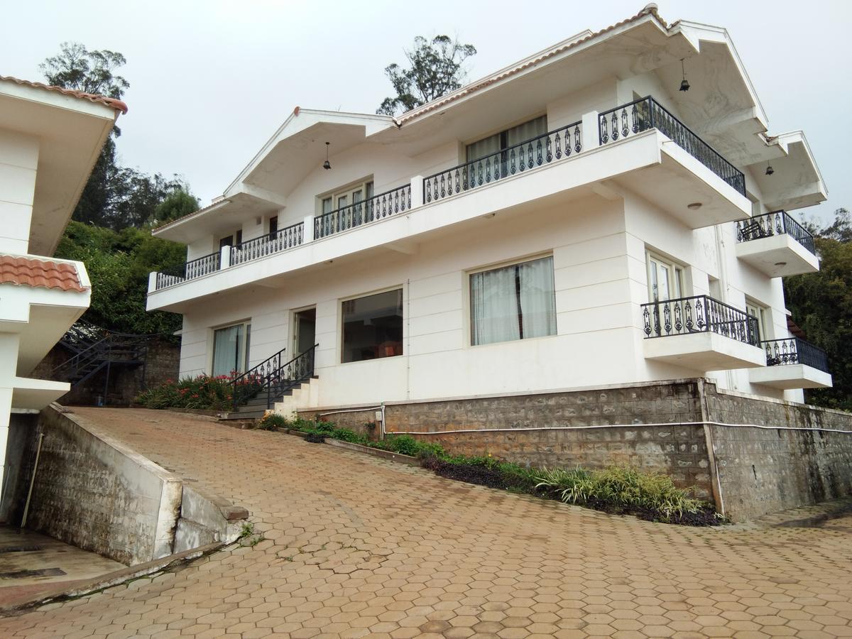 Berry Hills Resort Ooty Buitenkant foto