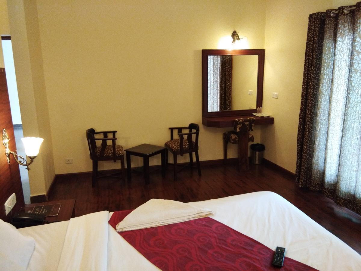 Berry Hills Resort Ooty Buitenkant foto