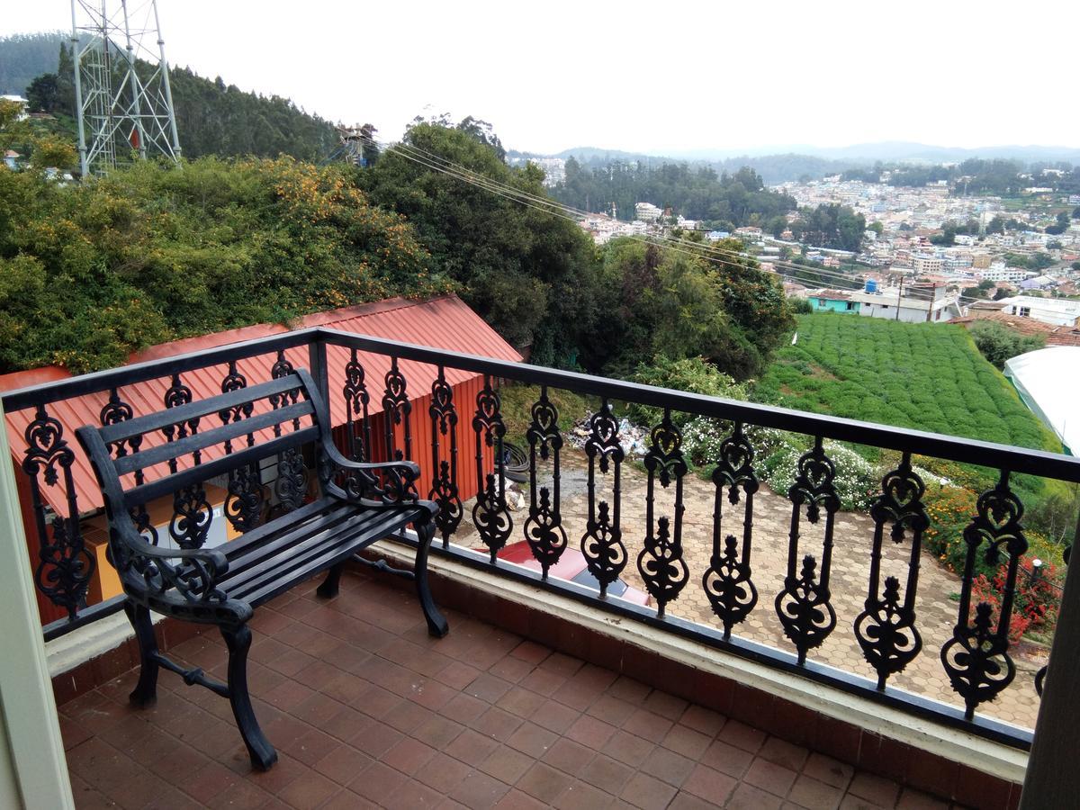 Berry Hills Resort Ooty Buitenkant foto