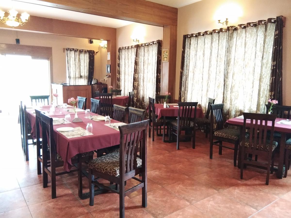 Berry Hills Resort Ooty Buitenkant foto