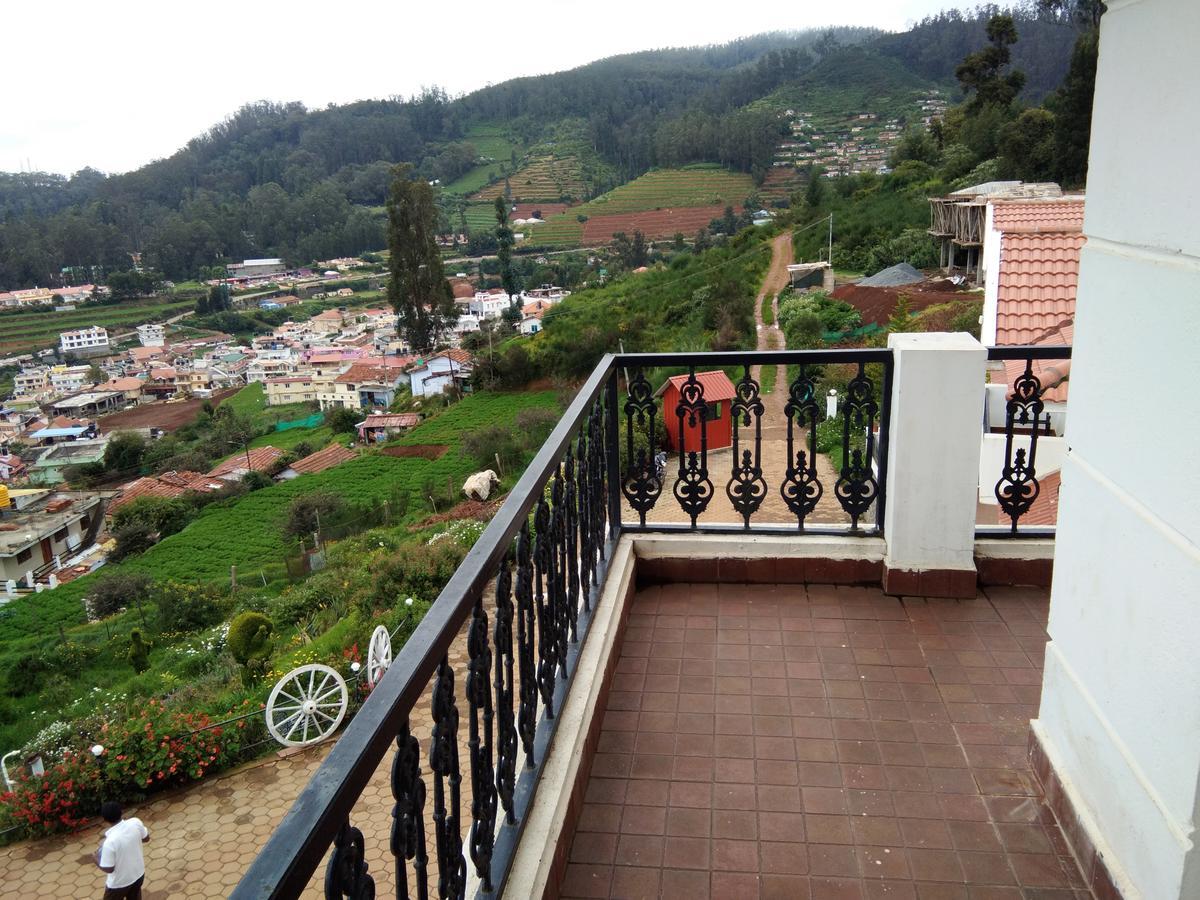 Berry Hills Resort Ooty Buitenkant foto