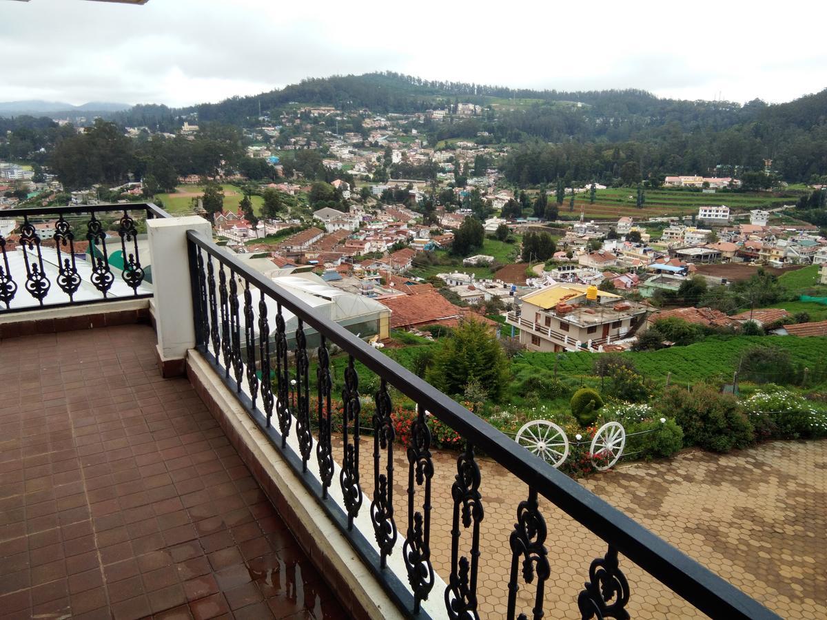 Berry Hills Resort Ooty Buitenkant foto