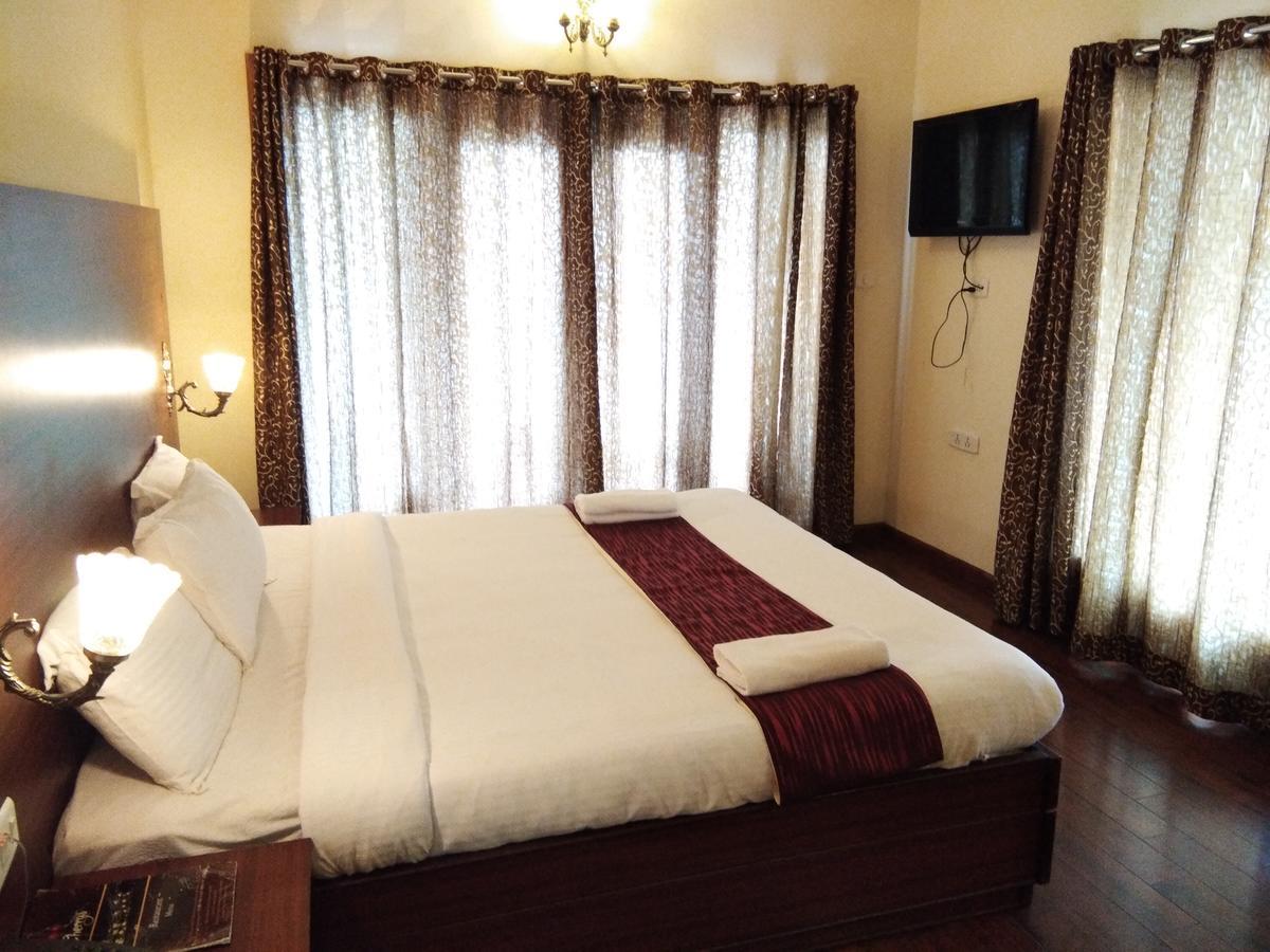 Berry Hills Resort Ooty Buitenkant foto